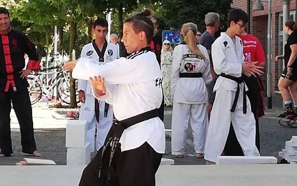 Slider Tae Kwon-Do 02